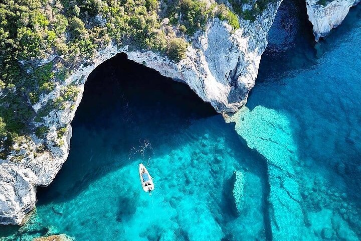 Discover Paxos & Antipaxos: A Boat Trip Through Paradise and History